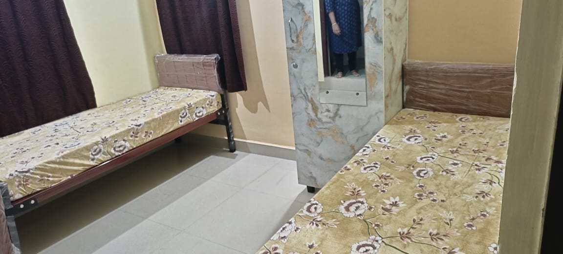 Gowtham Ladies PG New